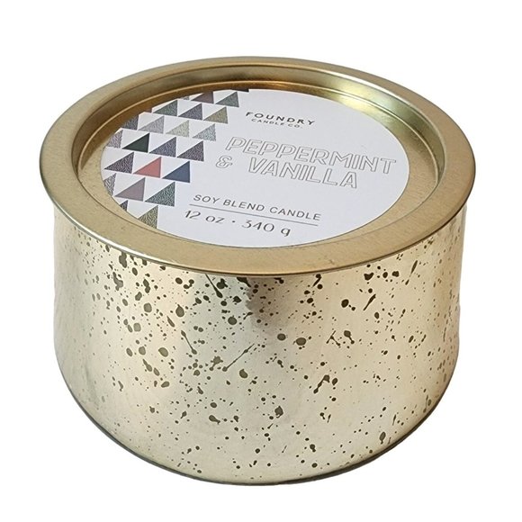 Foundry Candle Co. Peppermint & Vanilla Scent 12oz 3 Wick Soy Blend Candle NEW - Picture 1 of 4
